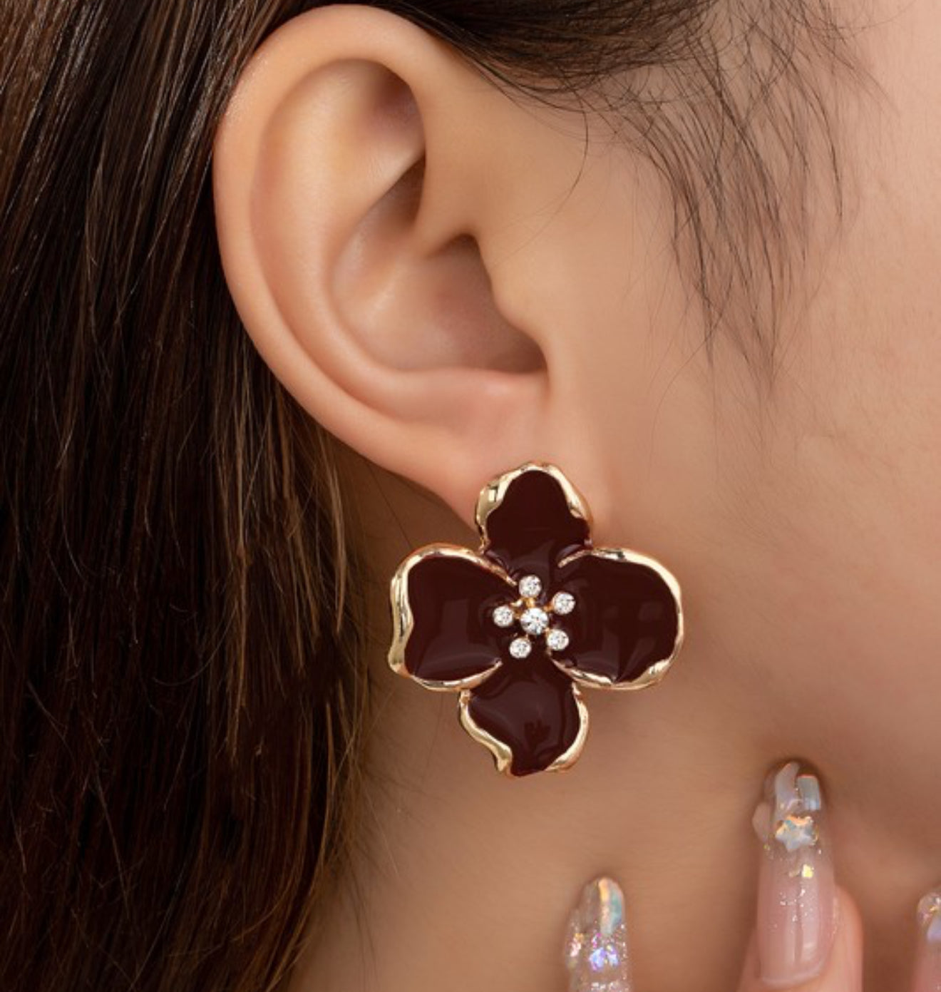 Enamel Flower Earrings (Ivory)