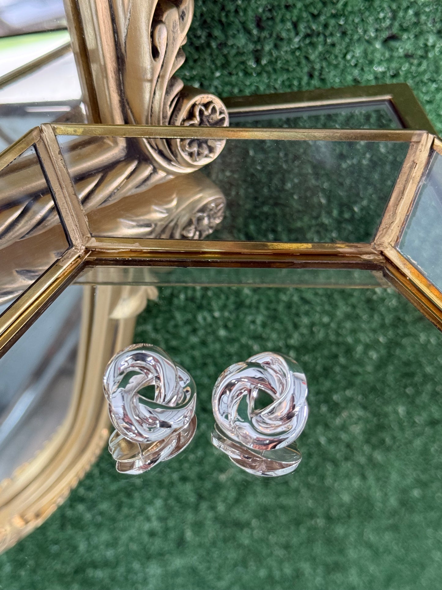 Puffy Knot Stud Earrings (Silver)