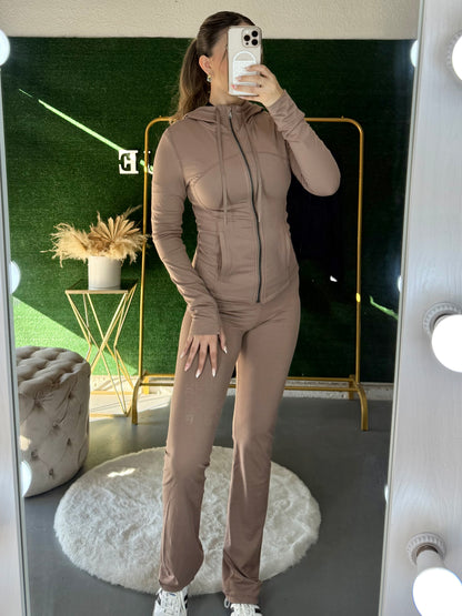 Rory Two Piece Set (Deep Taupe)