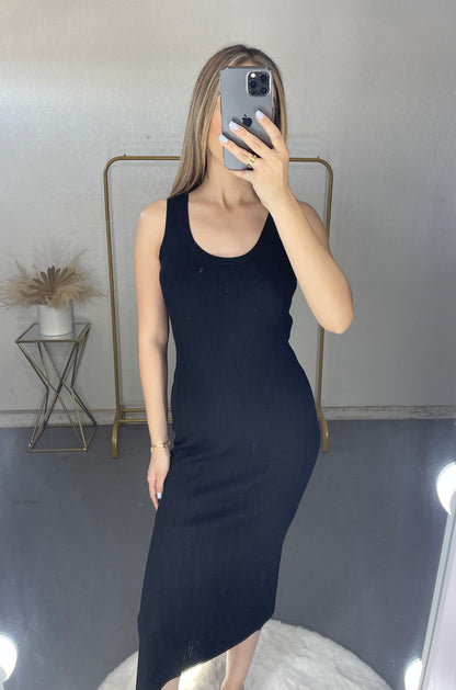 Trinity Sweater Knit Midi Dress (Black)