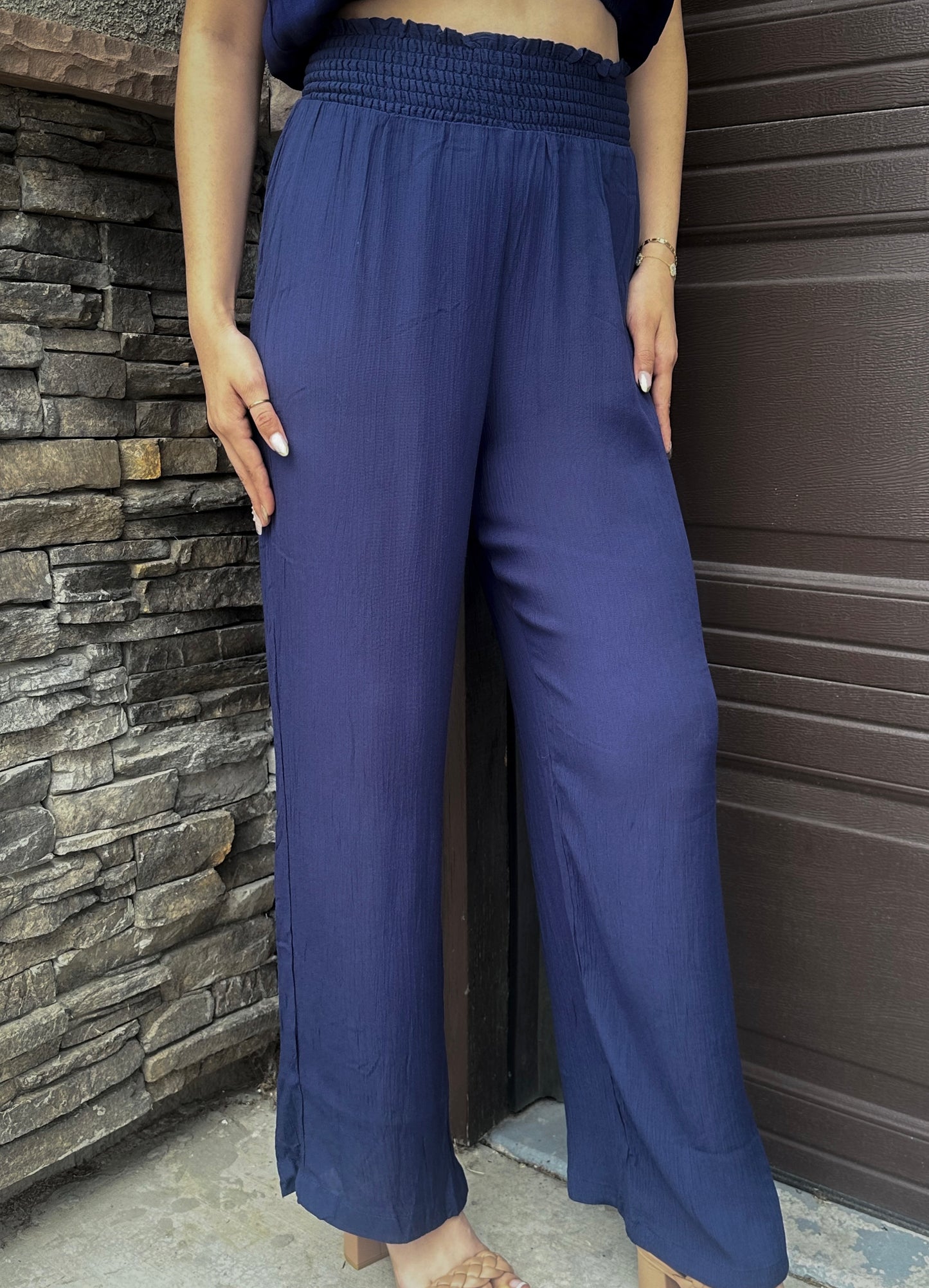 Unaffected High-Rise Waist Pants (Navy)