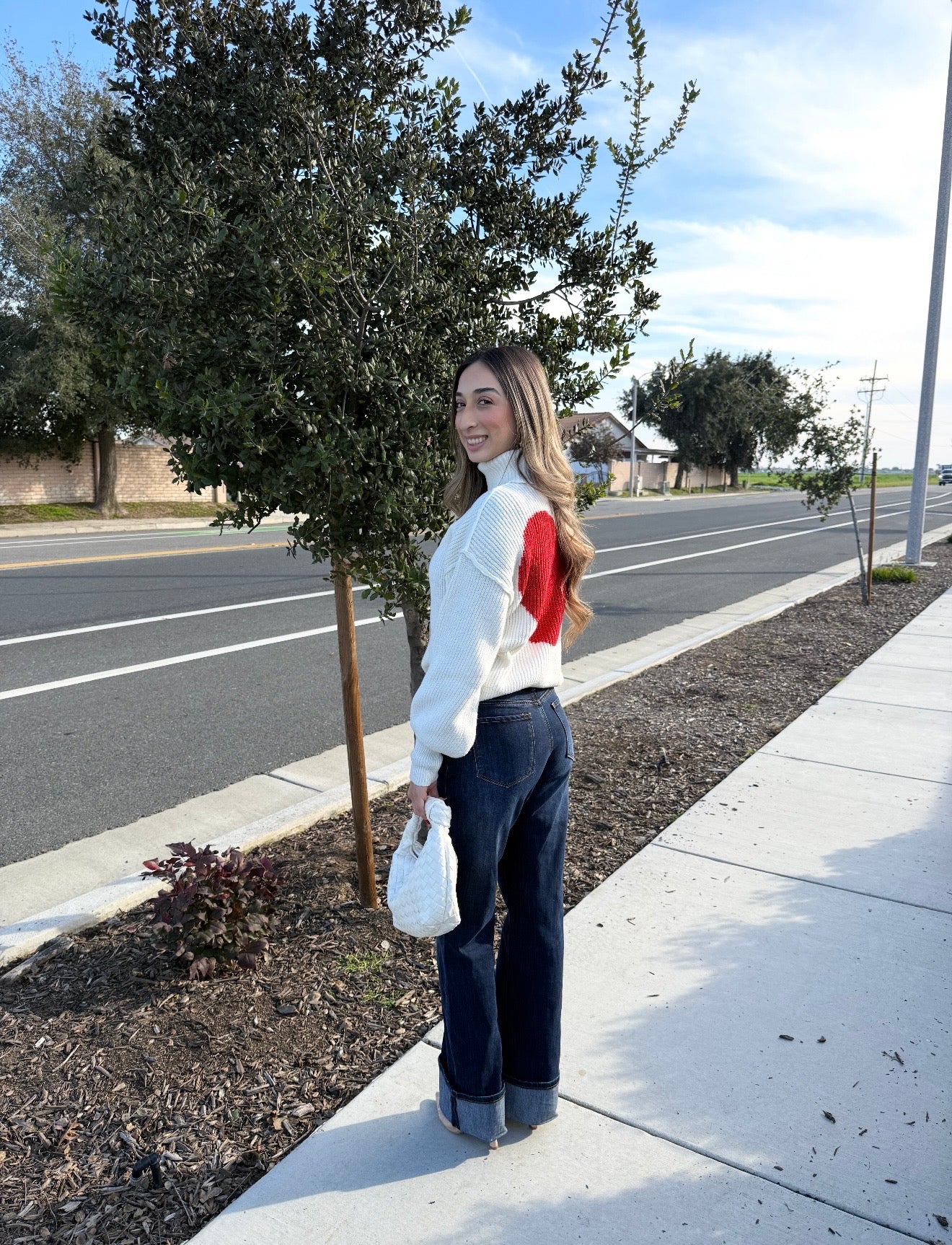 Love Knot Turtleneck Sweater (Ivory/Red)