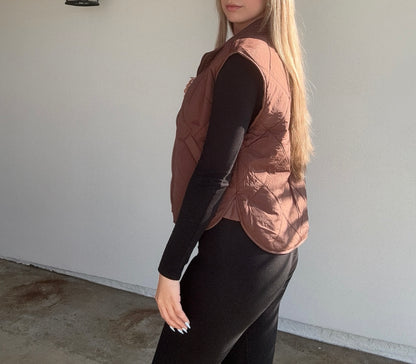 April Quilted Puffer Vest (Chocolate)